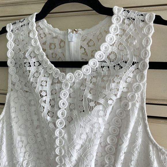 Lilly Pulitzer Leigh Stretch Shift Resort White Seacret Island size 2 - Picture 2 of 10